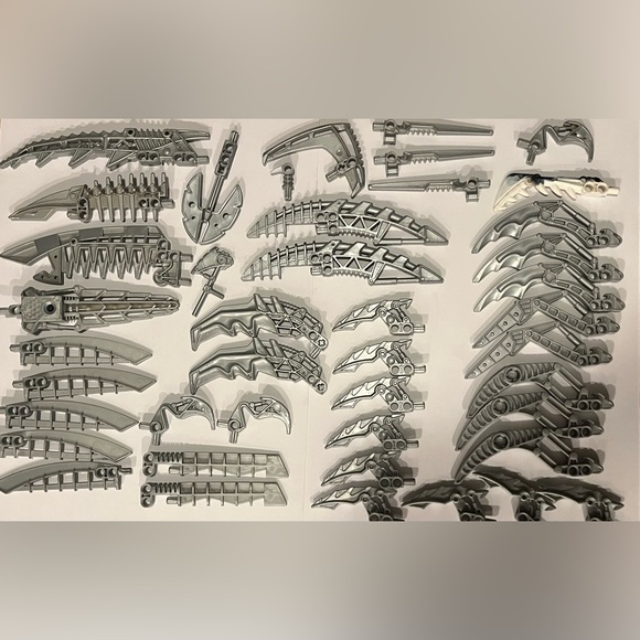 Huge Set Of LEGO Bionicle Weapons Set Of 43 Items Bundle Genuine Bionicle Parts - Picture 7 of 15
